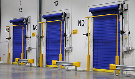 puerta de almacenamiento en fr&iacute;o