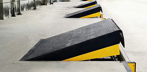 ¿Qué tan rentables son los niveladores de muelle mecánicos en logística?